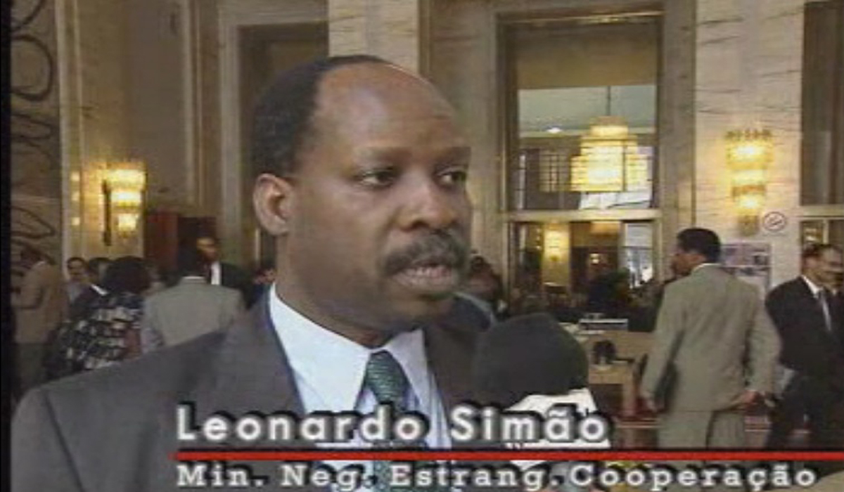 Conferência de Roma de apoio a Moçambique (2000)